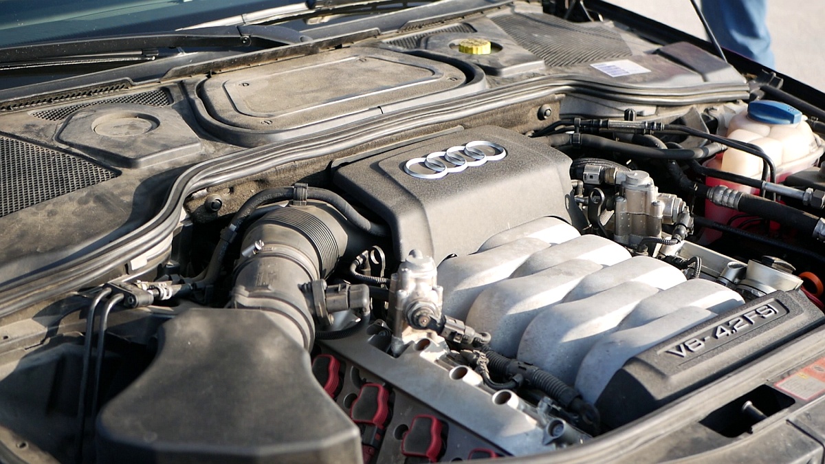 Motor 4,2 V8 v Audi A8