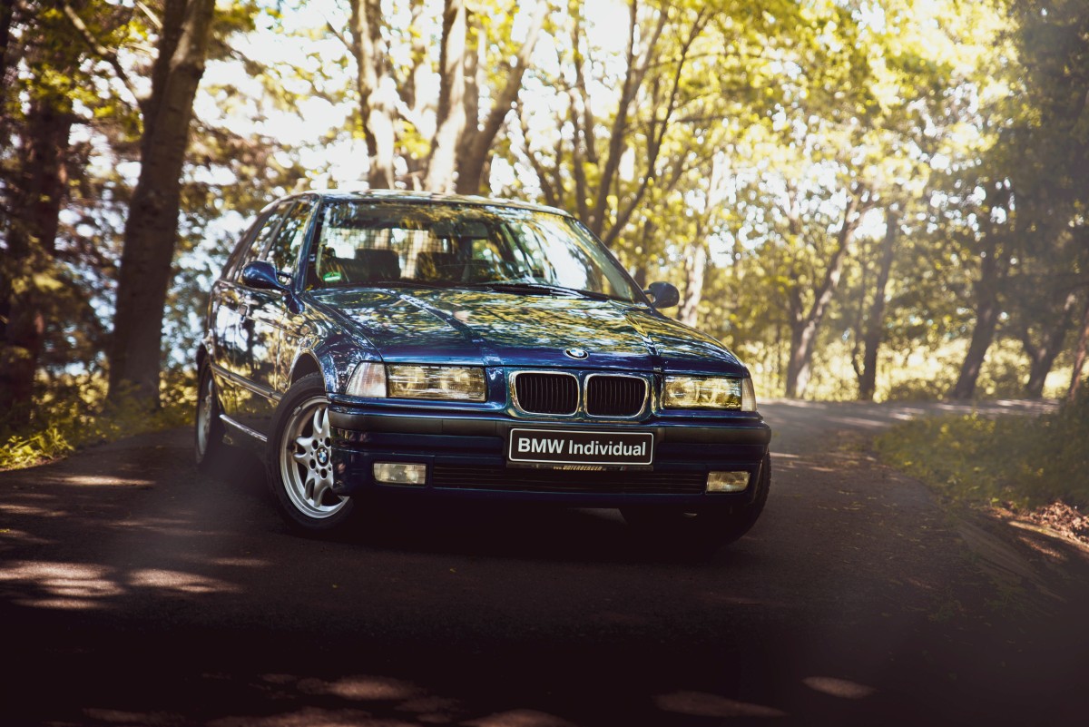 BMW 323i Touring E36