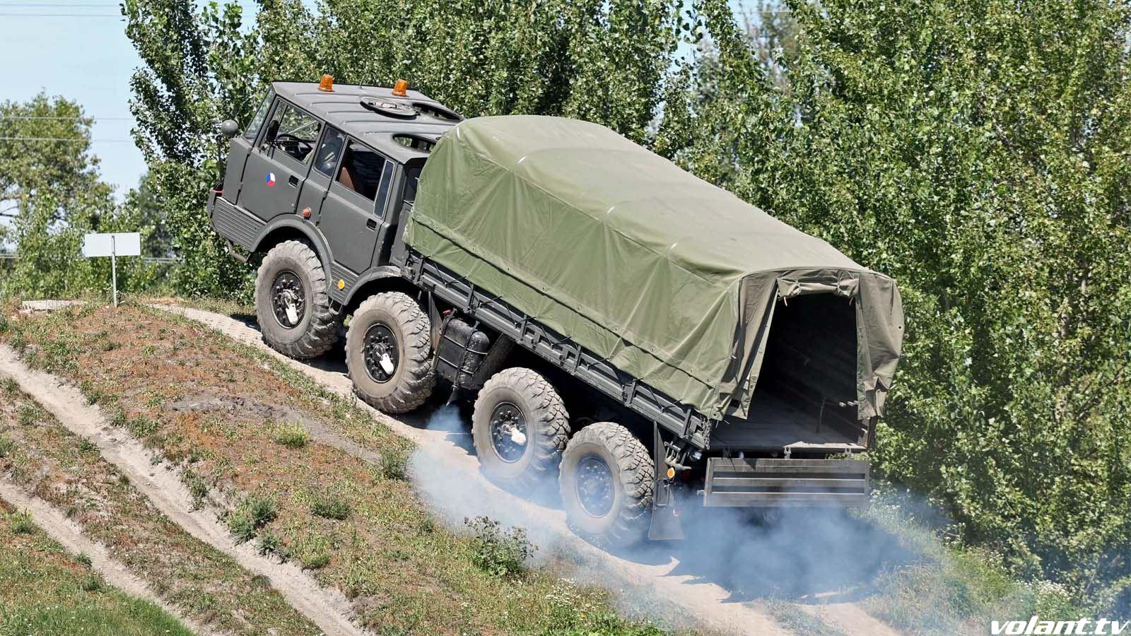 Tatra 813 Rims Tatra 813 8x8 KOLOS. Československá legenda osobne - volant.tv